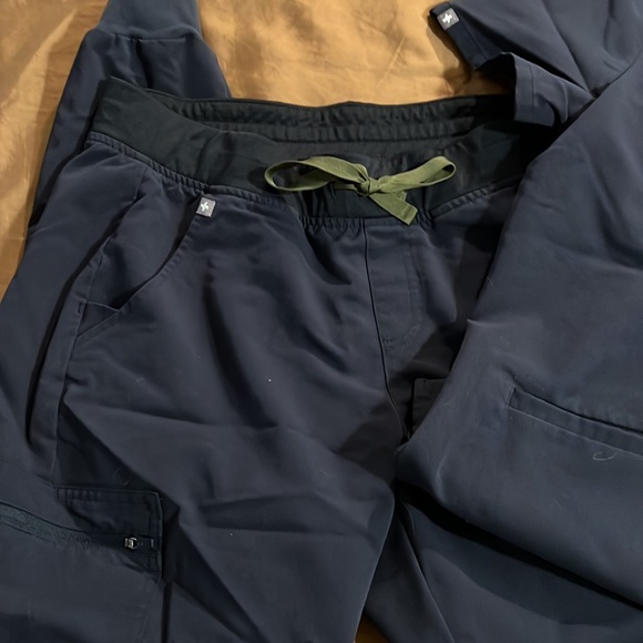 Figs Other Limited Edition Quiet Navy Figs Scrubs M Top And M